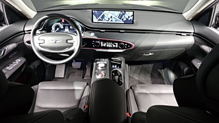 GENESIS GV70 2024