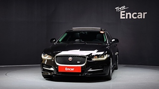 JAGUAR XE 2019