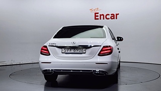 MERCEDES BENZ E-CLASS W213 2019