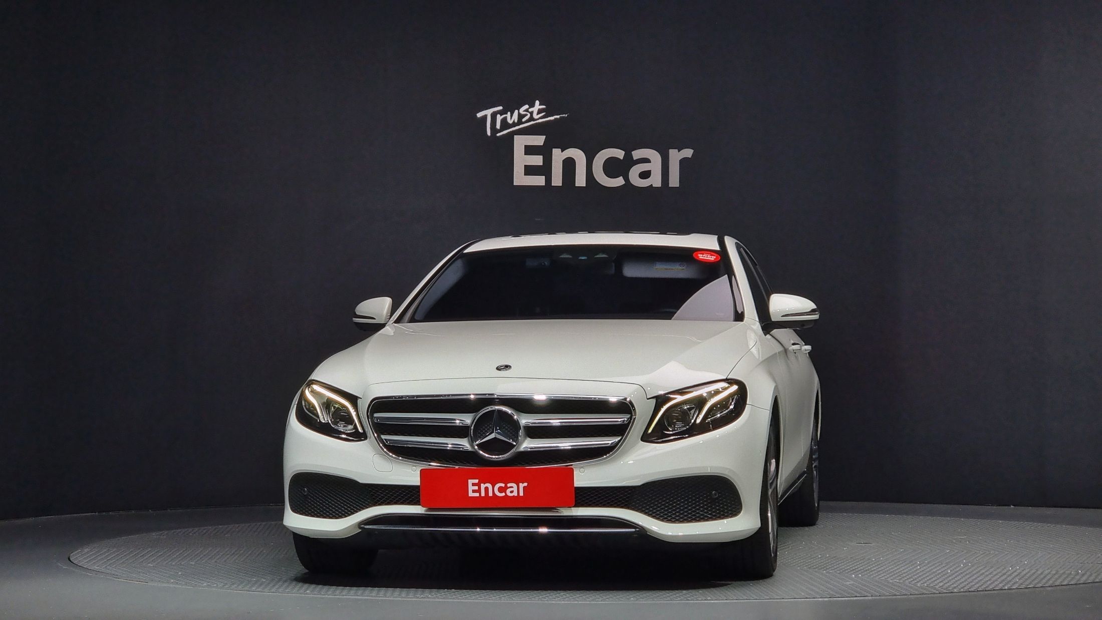 MERCEDES BENZ E-CLASS W213 2018