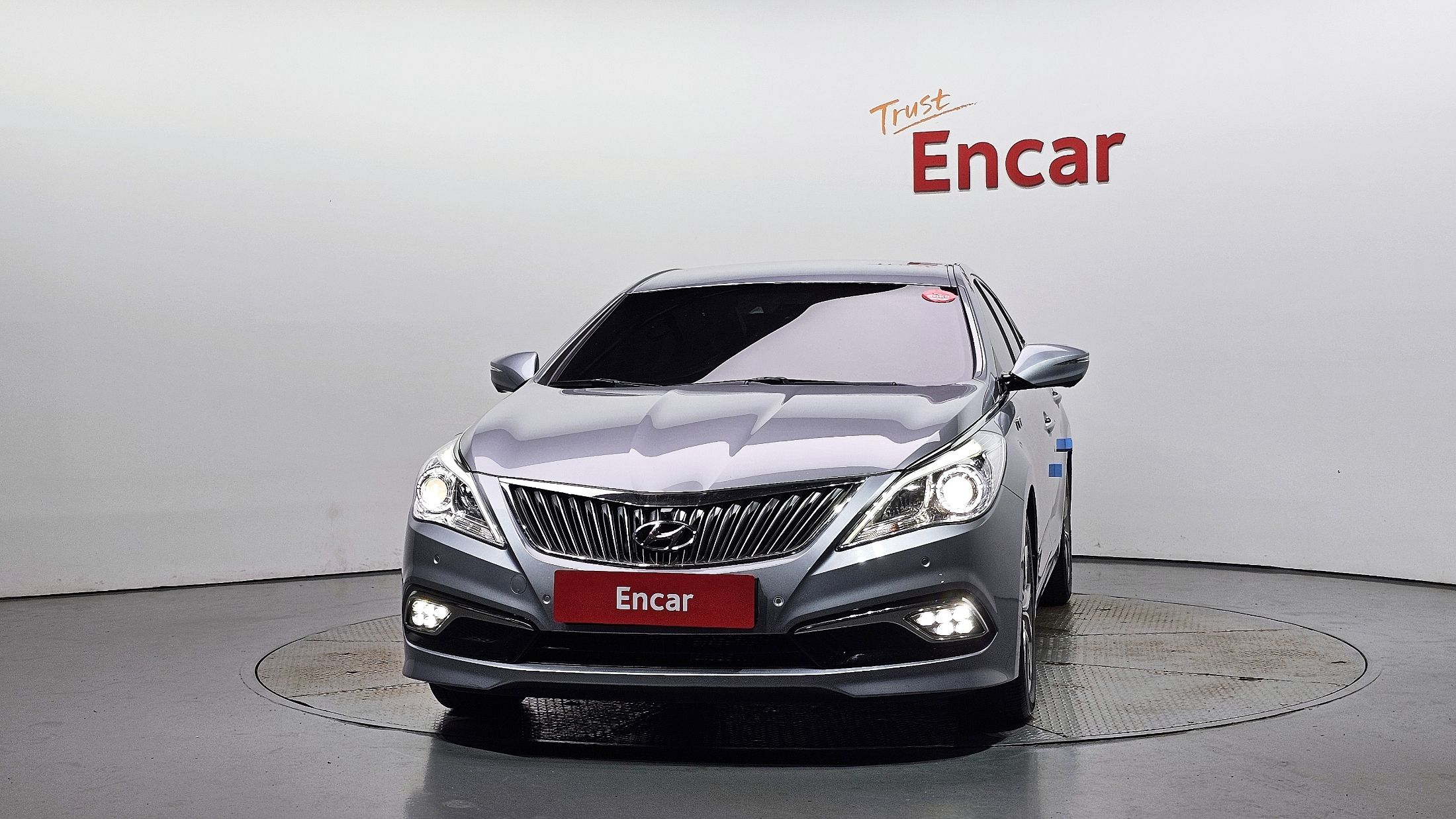 HYUNDAI GRANDEUR HG 2016