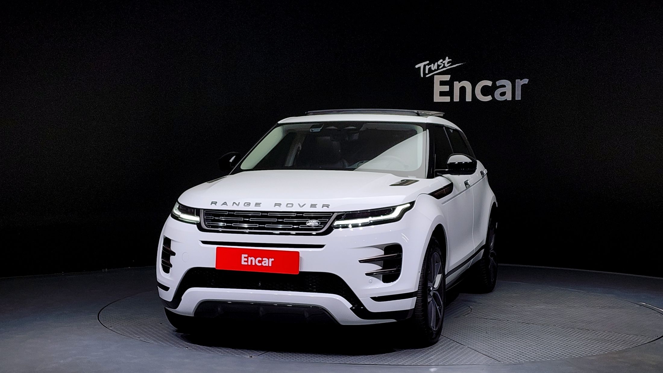 LAND ROVER RANGE ROVER EVOQUE 2024