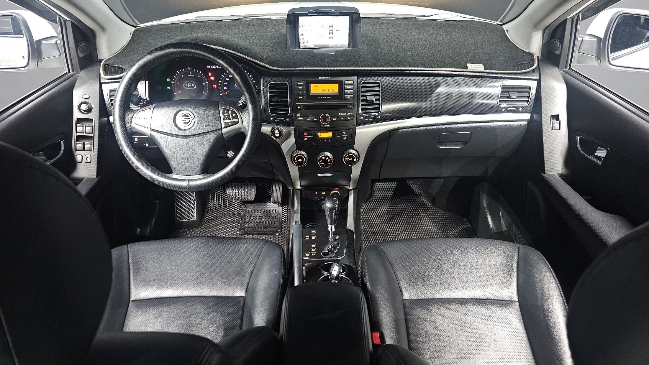 SSANGYONG KORANDO C 2013