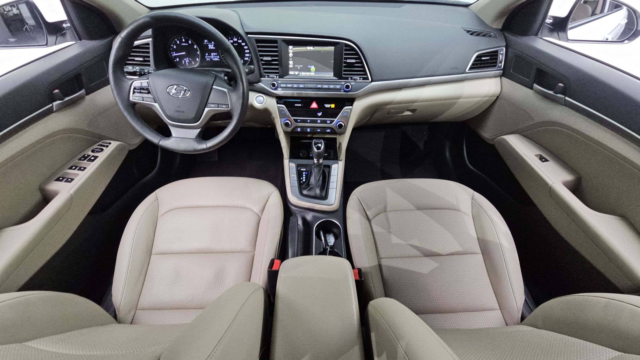 HYUNDAI AVANTE AD 2016