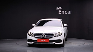 MERCEDES BENZ E-CLASS W213 2016