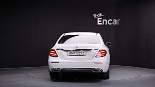 MERCEDES BENZ E-CLASS W213 2016