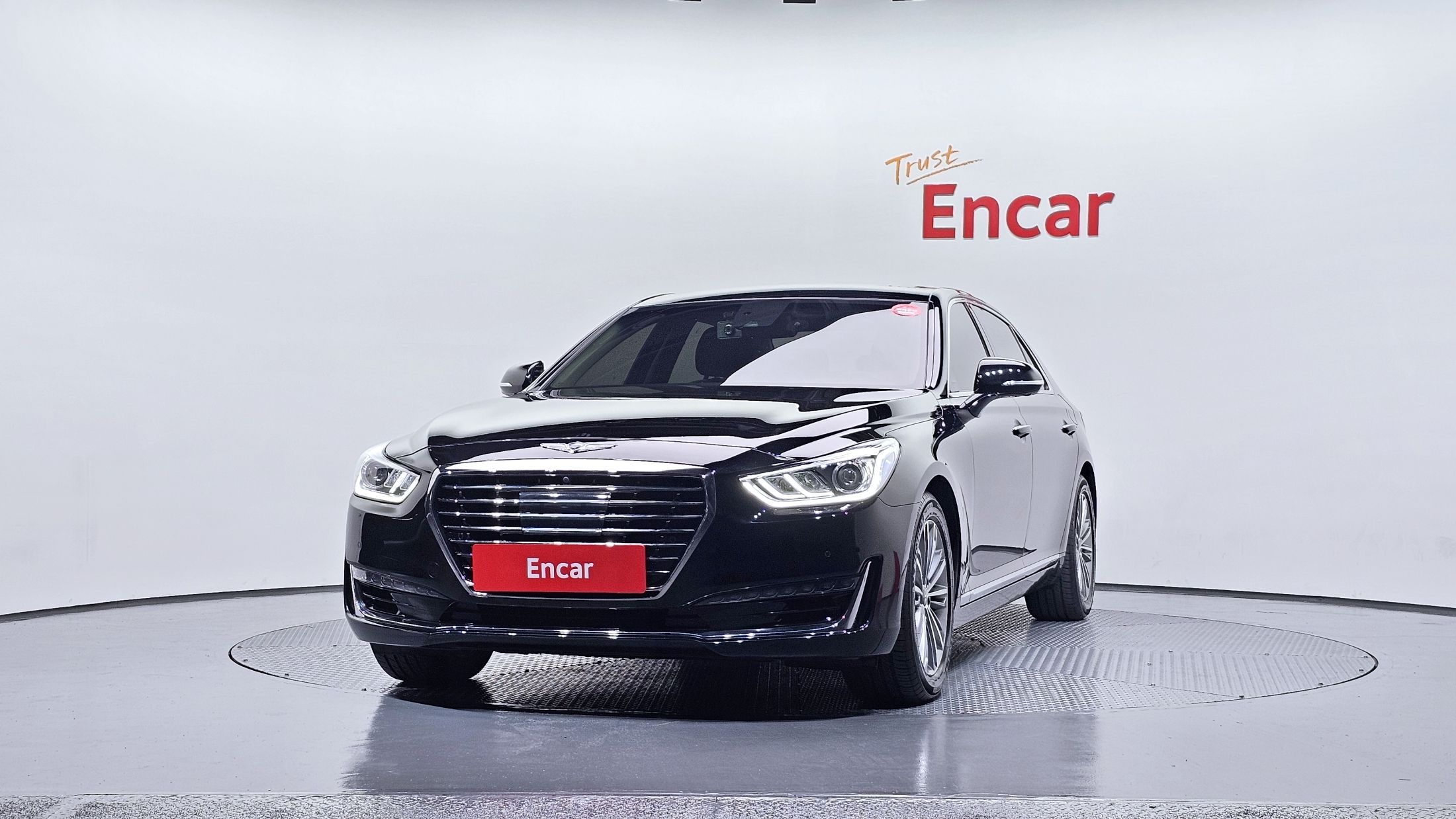 GENESIS EQ900 2017