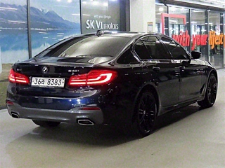 BMW 5-SERIES G30 2018
