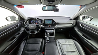 HYUNDAI GRANDEUR IG HYBRID 2019