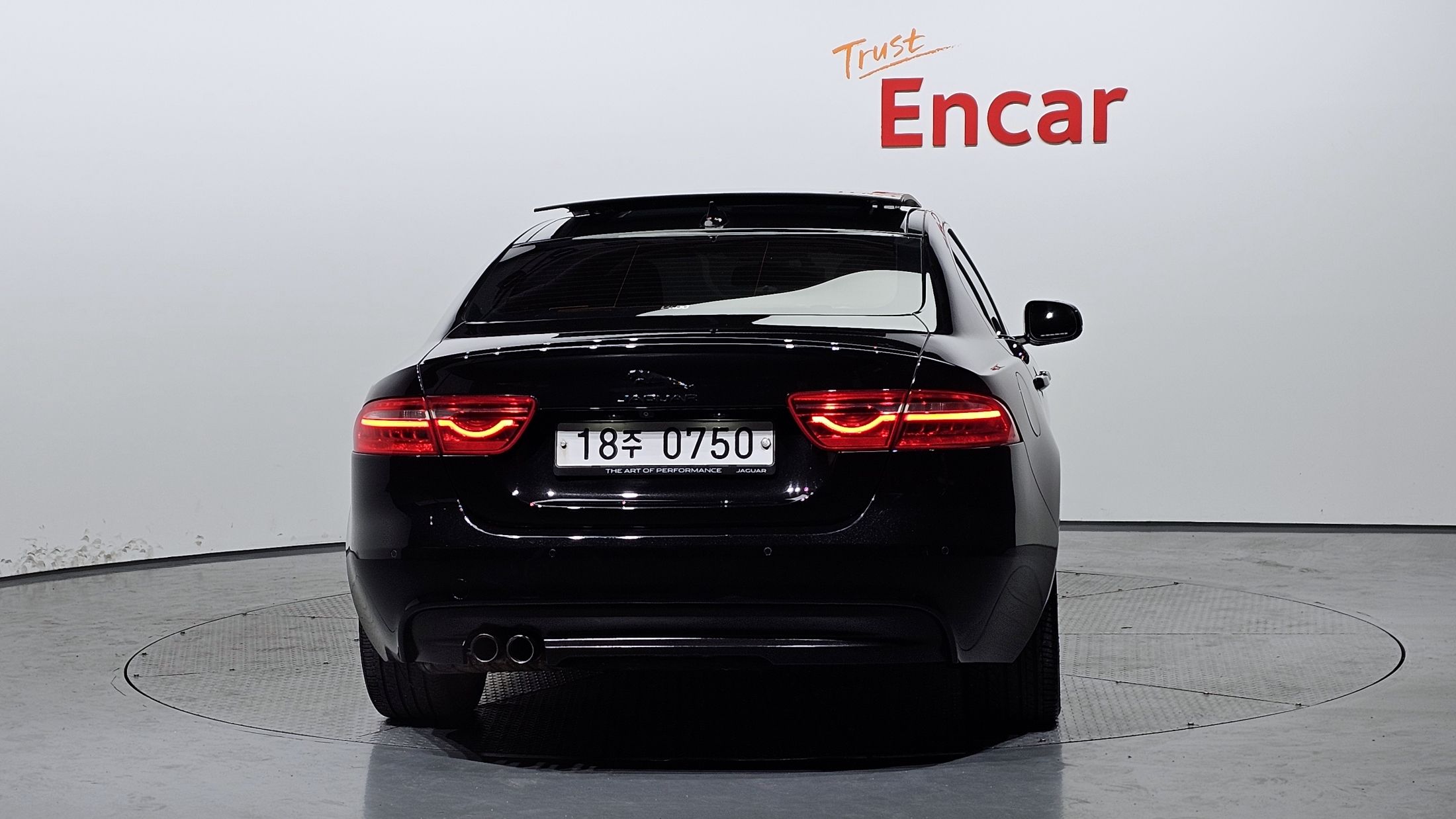 JAGUAR XE 2015