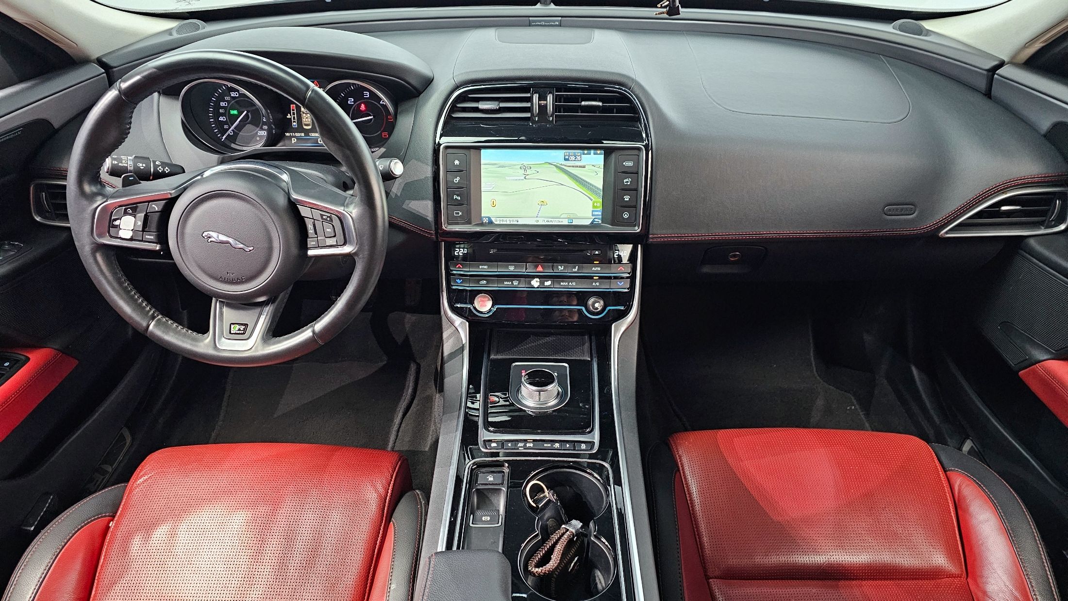 JAGUAR XE 2015