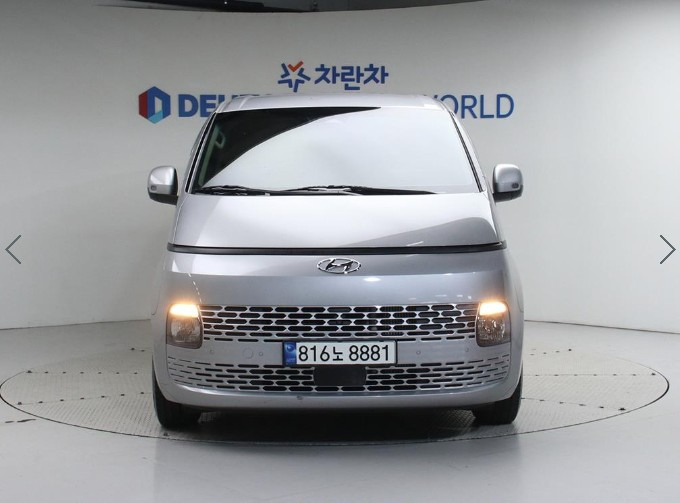 HYUNDAI STARIA 2023
