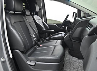 HYUNDAI STARIA 2023