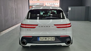 GENESIS GV70 2024