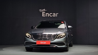 MERCEDES BENZ E-CLASS W213 2019