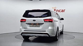 KIA CARNIVAL 2017