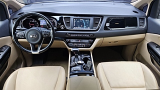 KIA CARNIVAL 2017