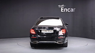 MERCEDES BENZ E-CLASS W213 2020