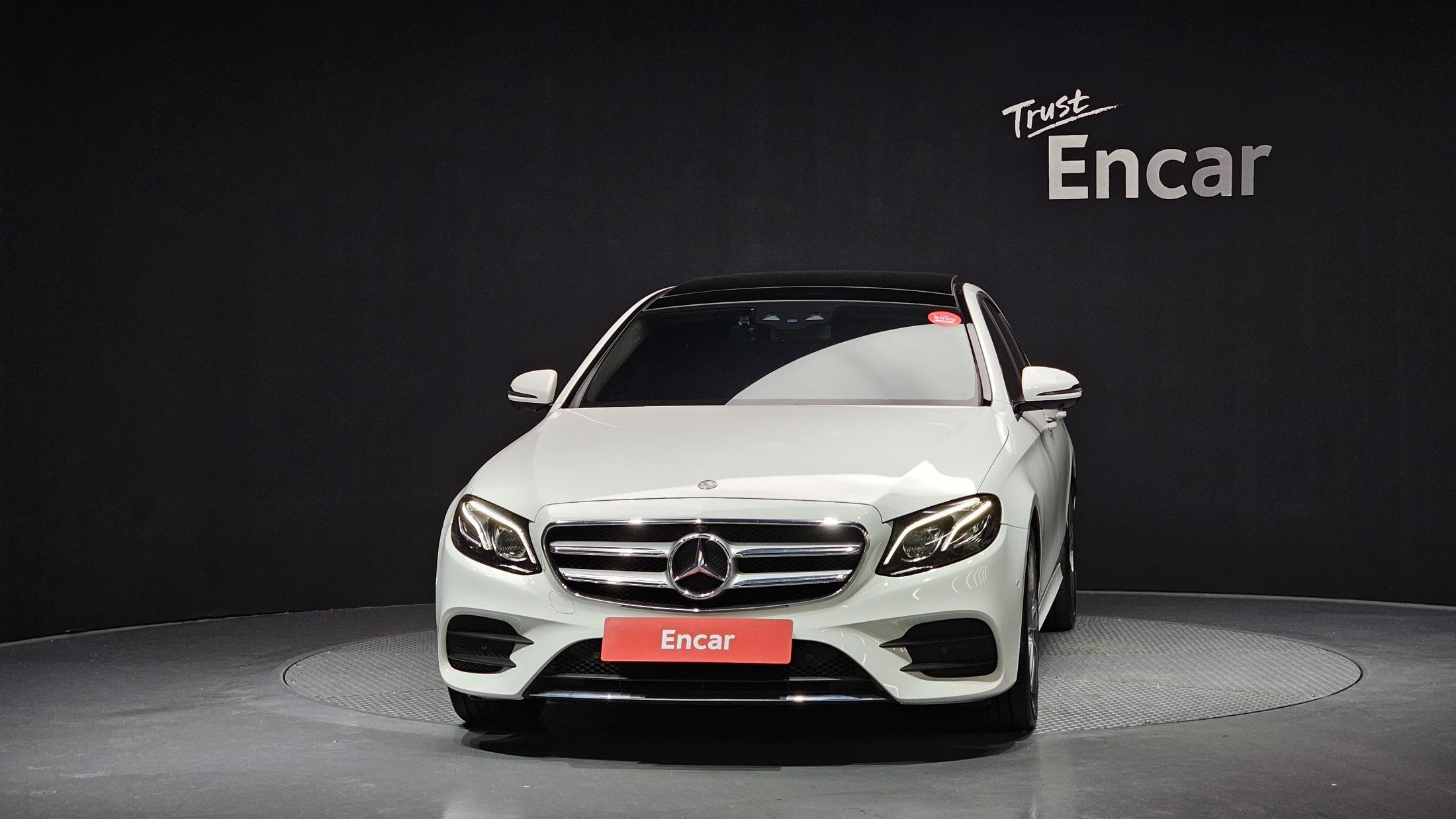 MERCEDES BENZ E-CLASS W213 2017