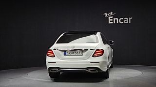 MERCEDES BENZ E-CLASS W213 2017
