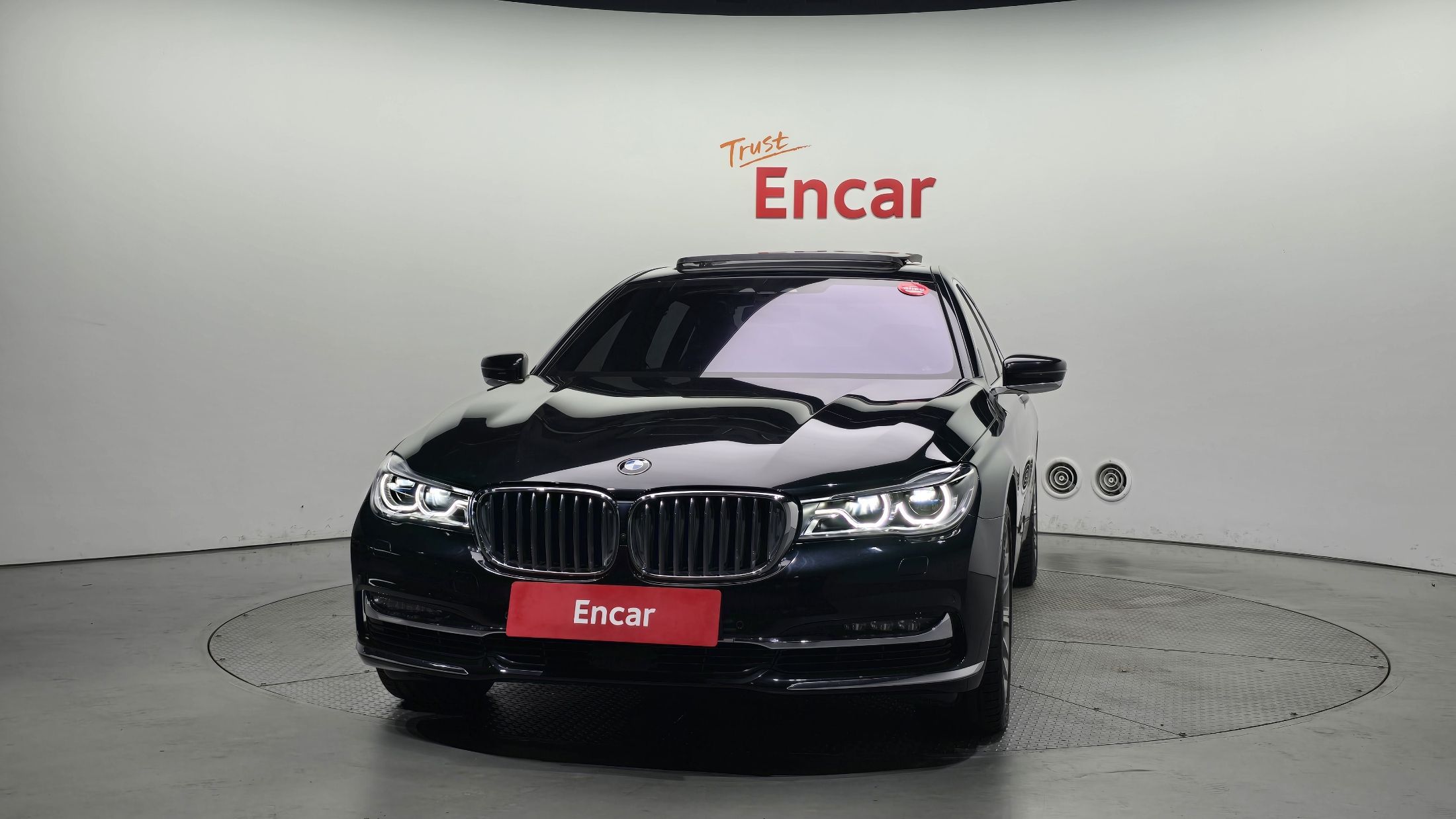 BMW 7-SERIES G11 2016