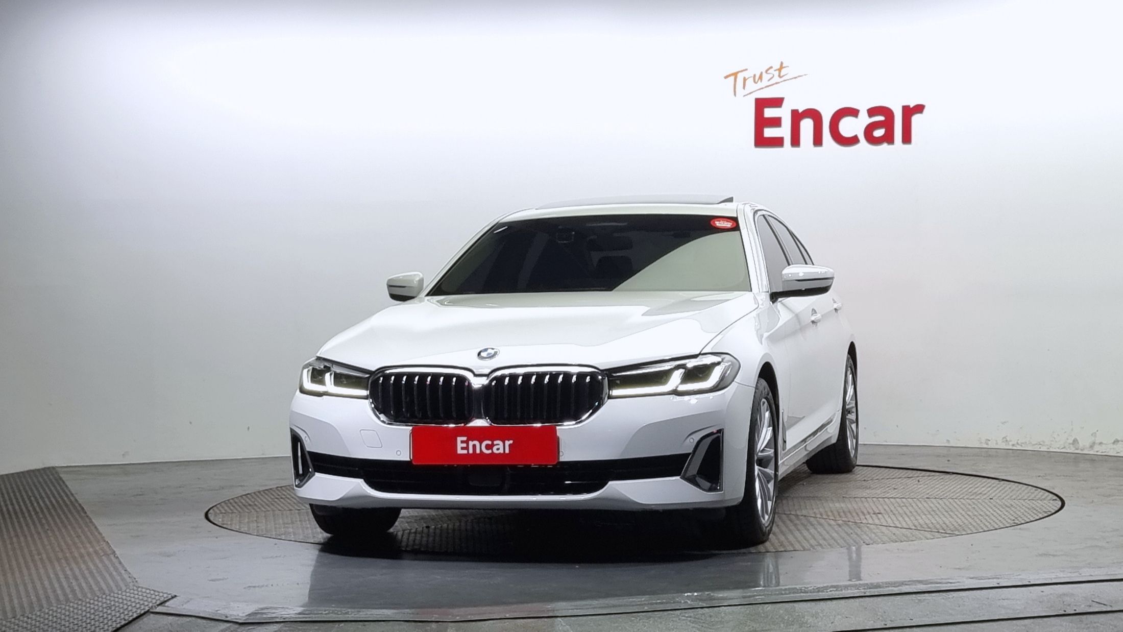 BMW 5-SERIES G30 2022