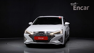 HYUNDAI AVANTE AD 2019
