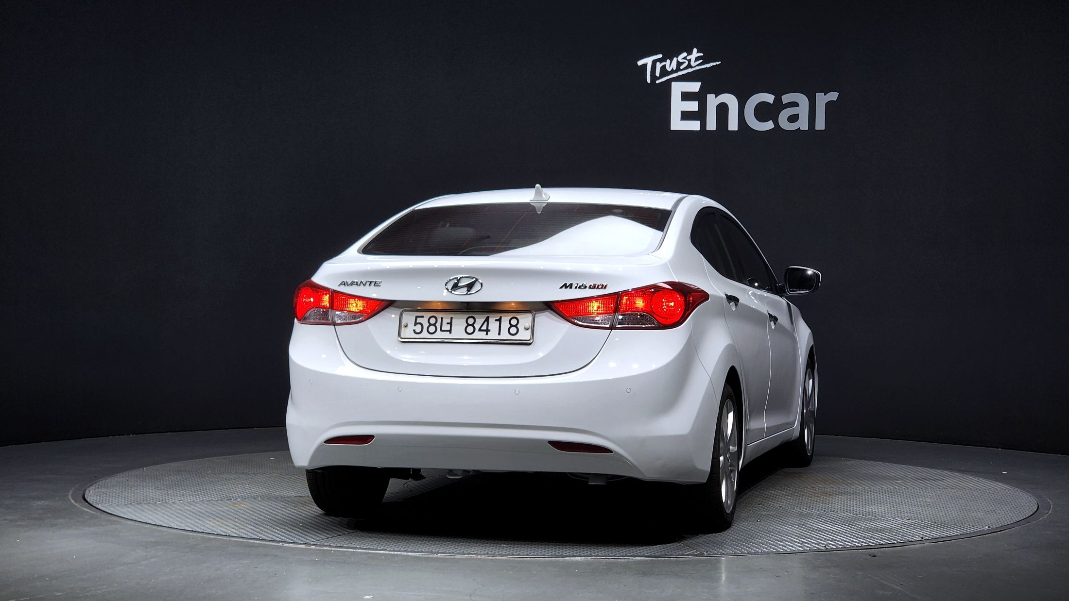 HYUNDAI AVANTE MD 2011