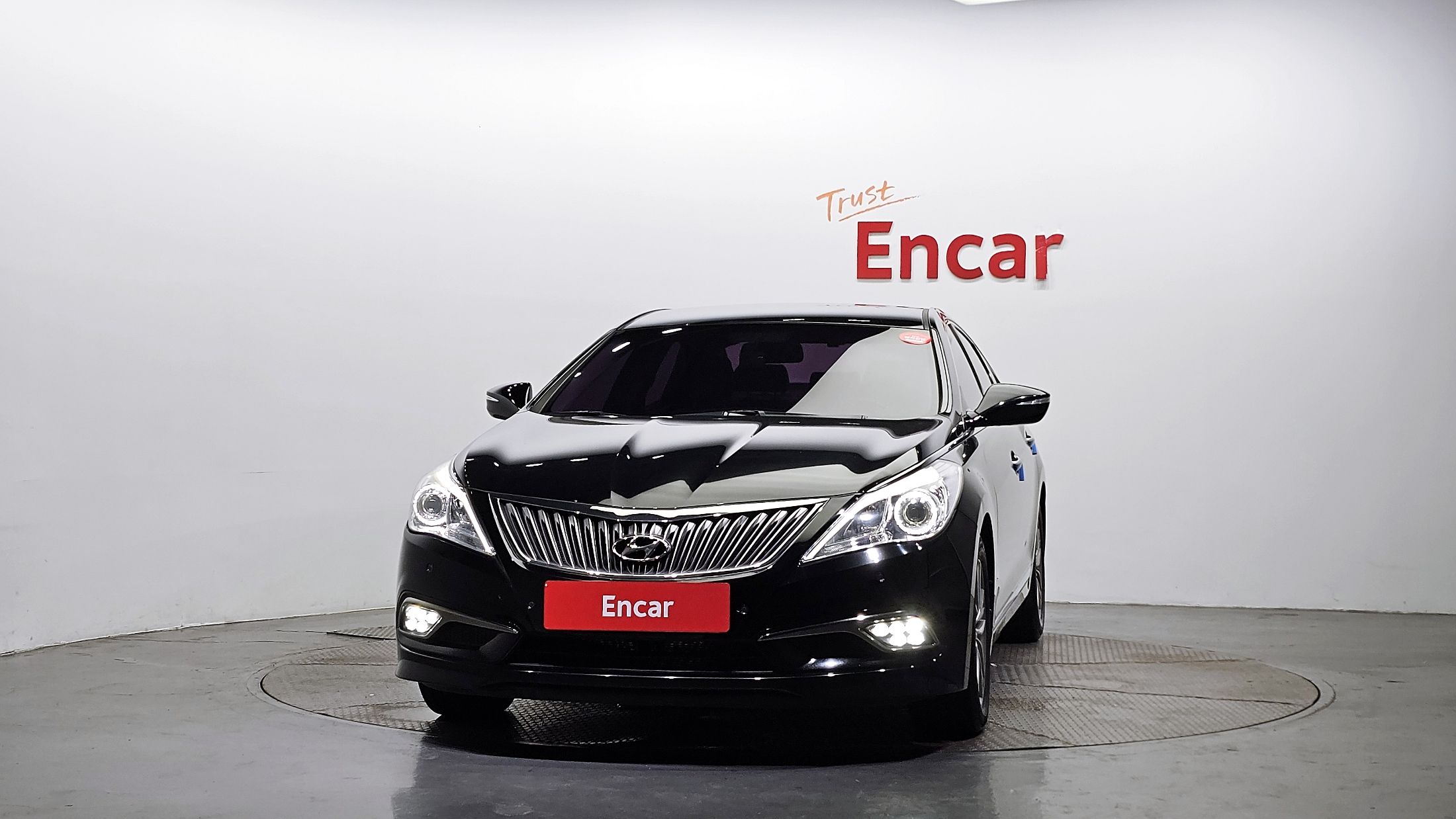 HYUNDAI GRANDEUR HG 2016