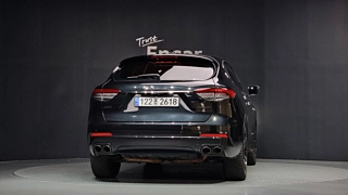 MASERATI LEVANTE 2018