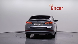 HYUNDAI AVANTE AD 2016
