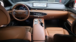 GENESIS GV70 2023