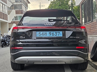 AUDI Q4 E-TRON F4 2022