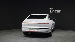HYUNDAI GRANDEUR GN7 2023