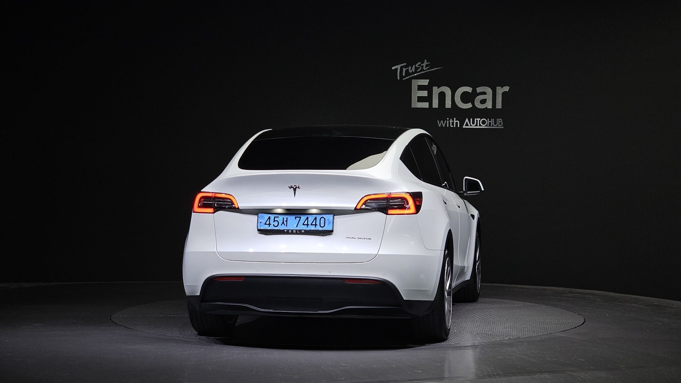 TESLA MODEL Y 2021