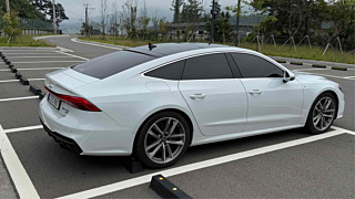 AUDI A7 4K 2020