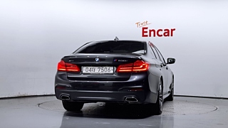 BMW 5-SERIES G30 2017