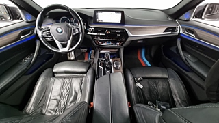 BMW 5-SERIES G30 2017