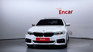 BMW 5-SERIES G30 2017