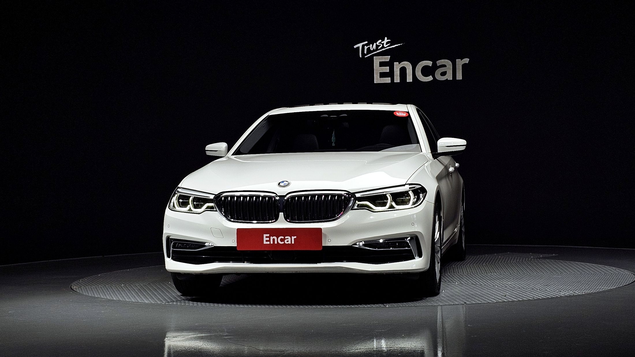 BMW 5-SERIES G30 2019