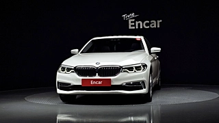 BMW 5-SERIES G30 2019