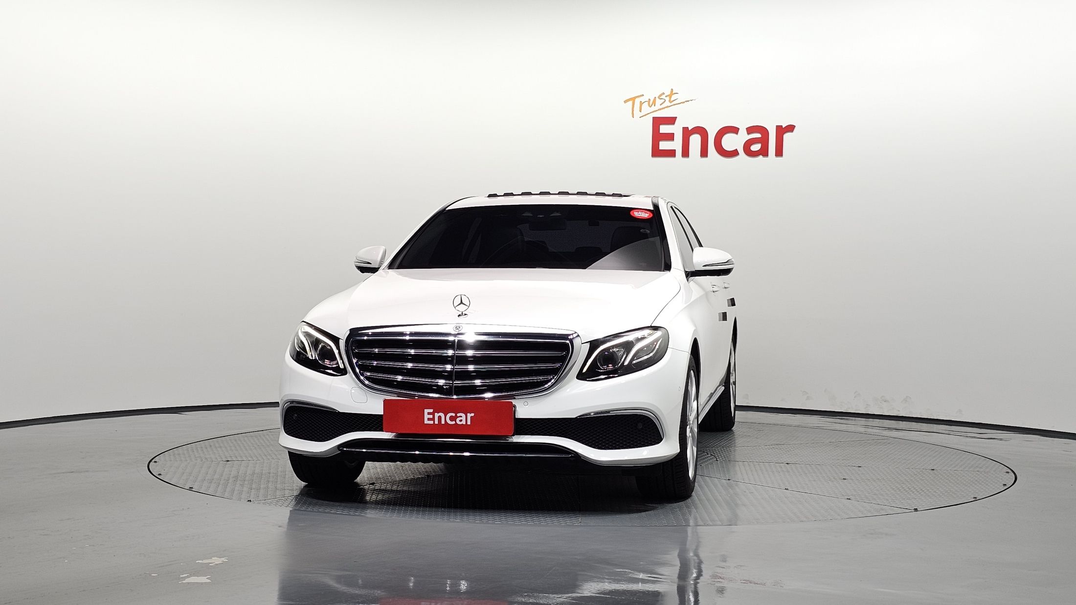 MERCEDES BENZ E-CLASS W213 2018