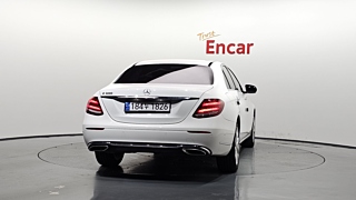 MERCEDES BENZ E-CLASS W213 2018