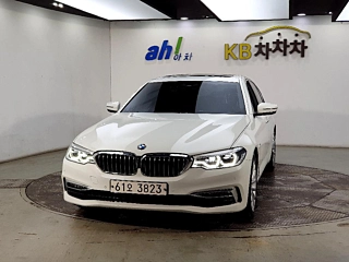 BMW 5-SERIES G30 2018