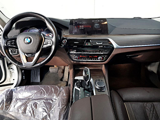 BMW 5-SERIES G30 2018
