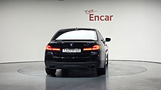 BMW 5-SERIES G30 2021