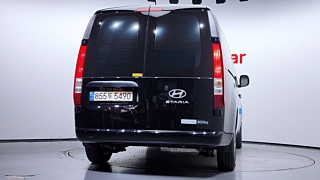 HYUNDAI STARIA 2024