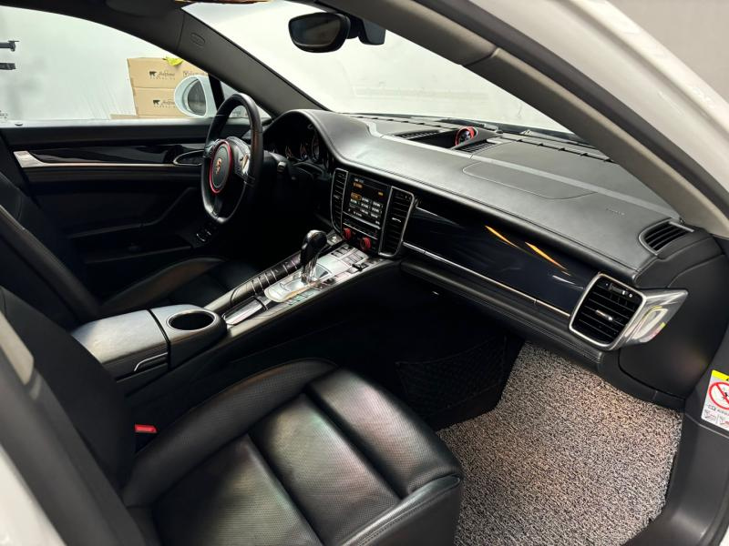 PORSCHE PANAMERA 2014