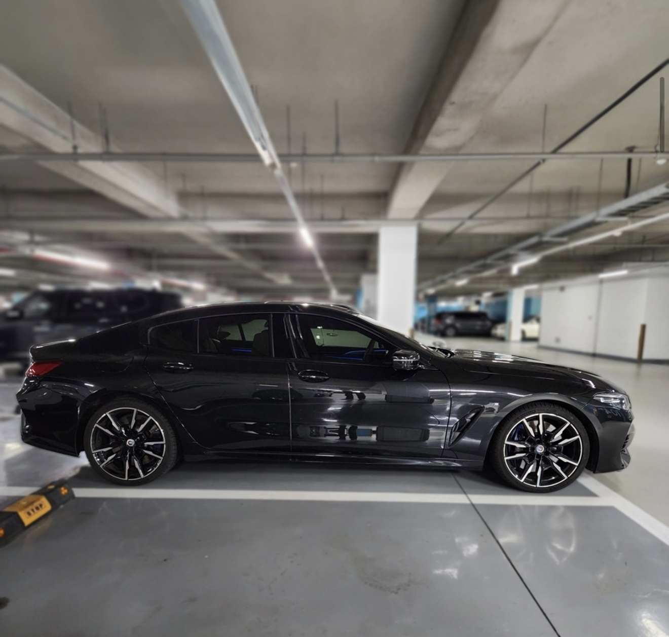 BMW 8-SERIES G15 2022