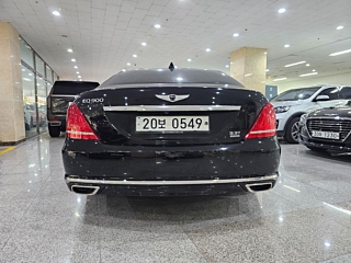 GENESIS EQ900 2016